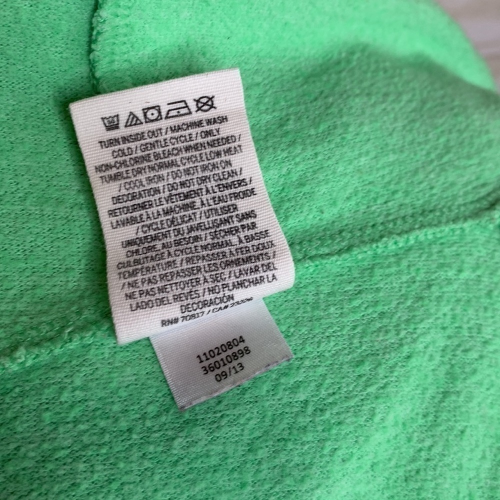 PINK Victoria’s Secret Zip Front Hoodie - Picture 8 of 8